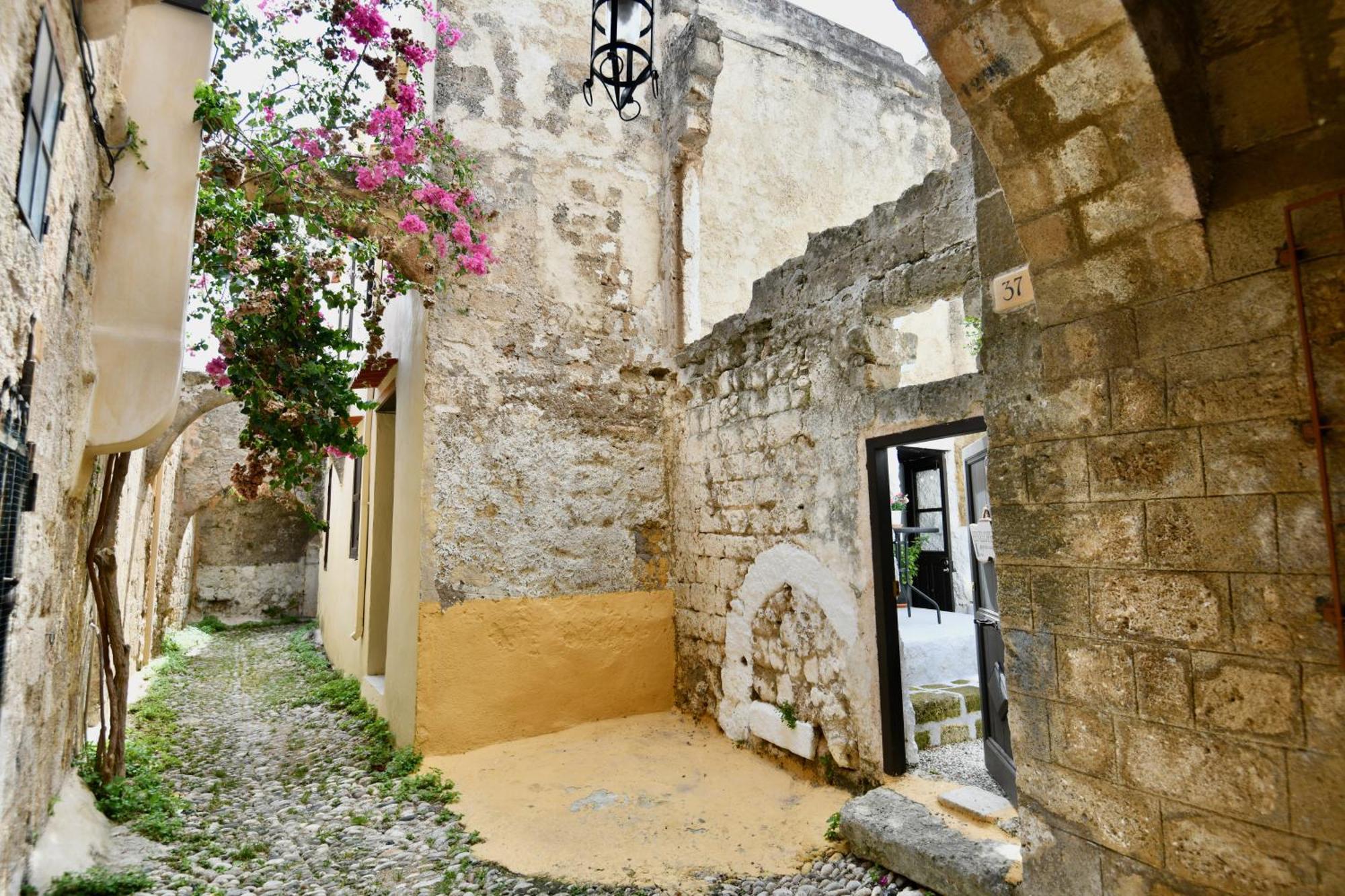 Апартаменты Penelope Garden House Old Town Родос Экстерьер фото